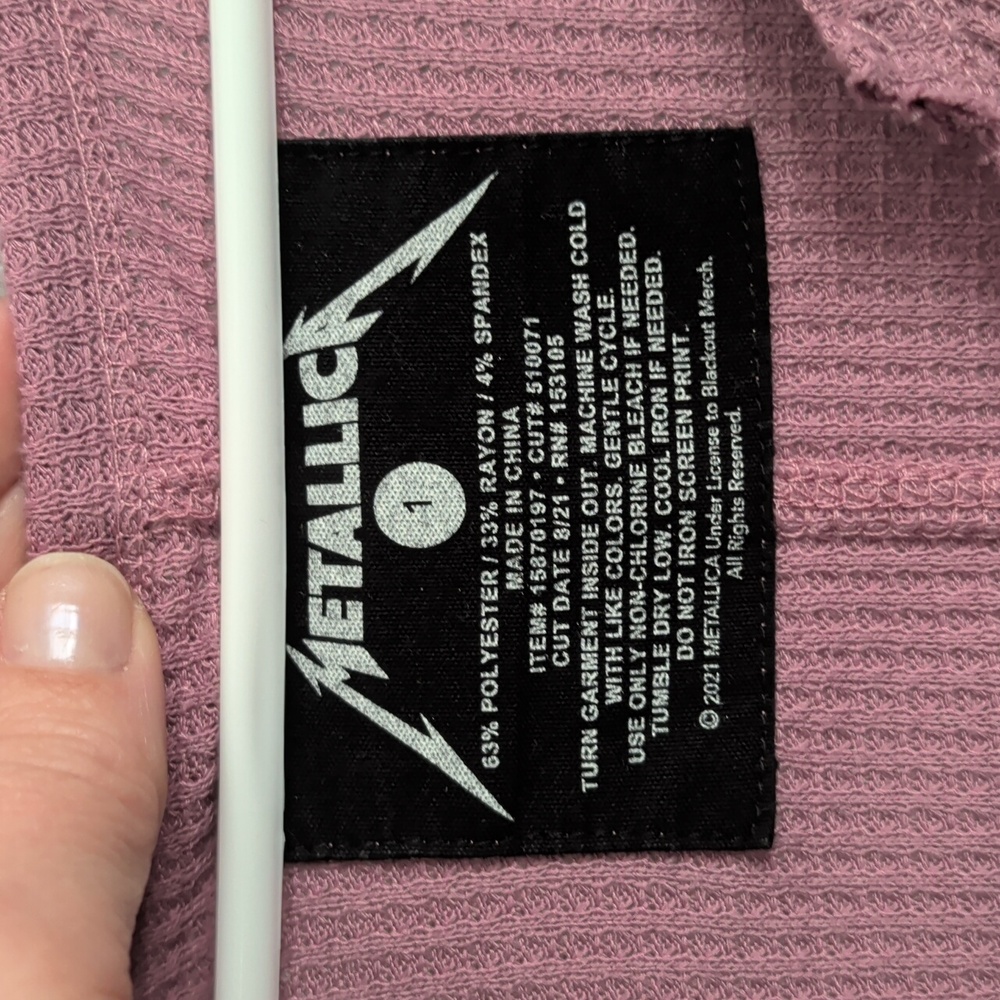Pink Long-Sleeve Metallica Top Torrid - Picture 2 of 3